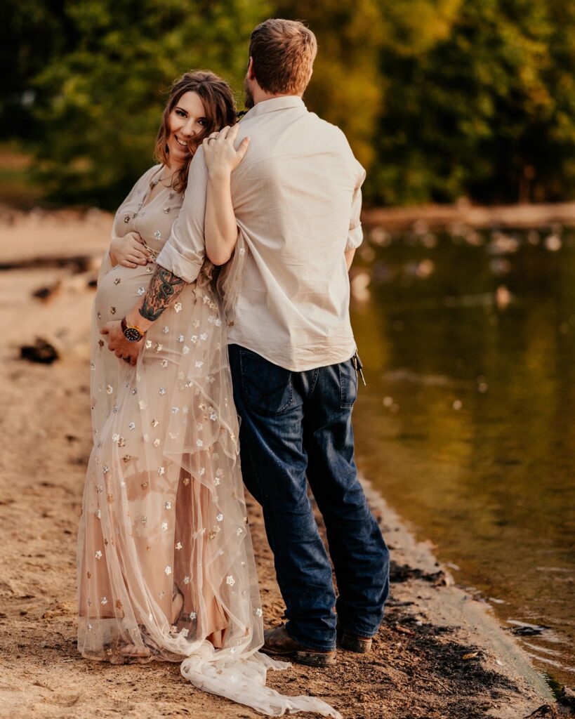 Maternity photos by the lake at Lock Raven in MD of Elizabeth and Zack expecting their daughter Kira